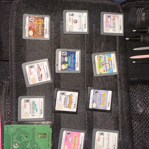 Selling 3 Nintendo’s - Picture 2 of 5